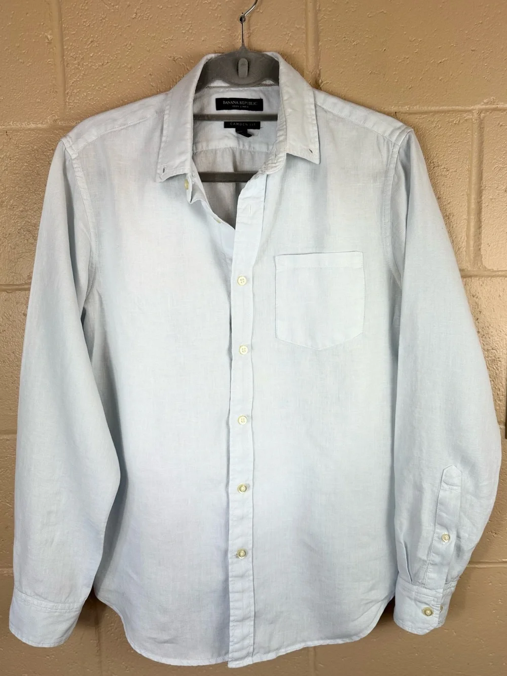 Banana Republic 100% Linen Camden Fit Pale Blue Men's Shirt in Size Small